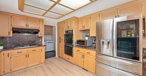 819 Lake Front Dr, Sacramento, CA 95831 Photo
