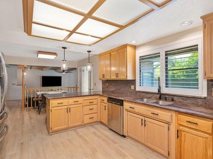 819 Lake Front Dr, Sacramento, CA 95831 Photo