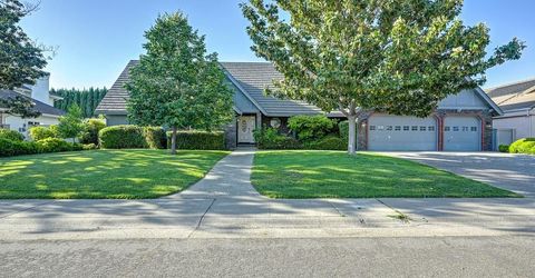 819 Lake Front Dr, Sacramento, CA 95831 Photo