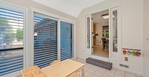 819 Lake Front Dr, Sacramento, CA 95831 Photo