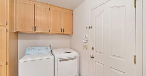 819 Lake Front Dr, Sacramento, CA 95831 Photo