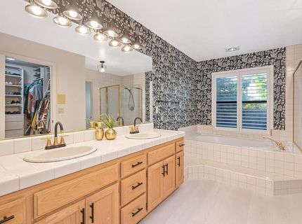 819 Lake Front Dr, Sacramento, CA 95831 Photo