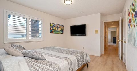 819 Lake Front Dr, Sacramento, CA 95831 Photo
