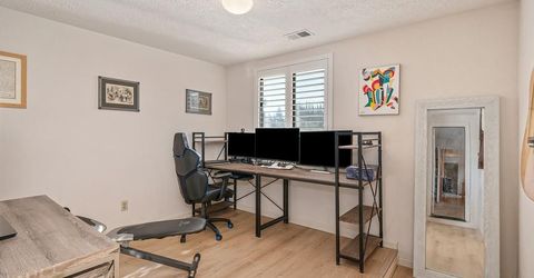 819 Lake Front Dr, Sacramento, CA 95831 Photo