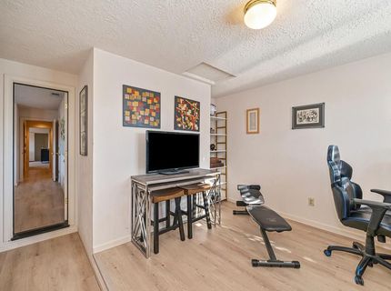 819 Lake Front Dr, Sacramento, CA 95831 Photo