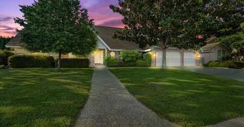 819 Lake Front Dr, Sacramento, CA 95831 Photo