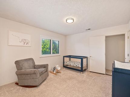 819 Lake Front Dr, Sacramento, CA 95831 Photo
