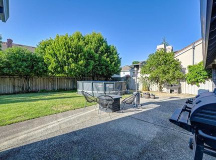 819 Lake Front Dr, Sacramento, CA 95831 Photo