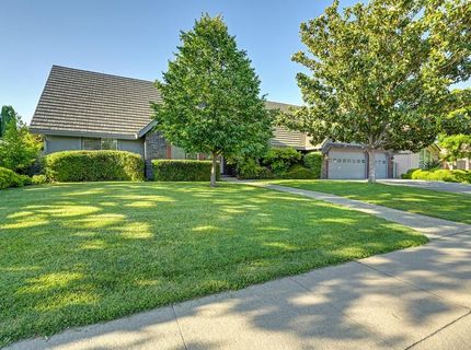819 Lake Front Dr, Sacramento, CA 95831 Photo