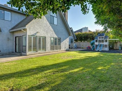 819 Lake Front Dr, Sacramento, CA 95831 Photo