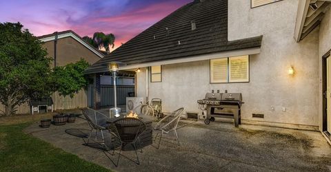 819 Lake Front Dr, Sacramento, CA 95831 Photo