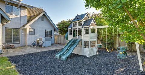 819 Lake Front Dr, Sacramento, CA 95831 Photo