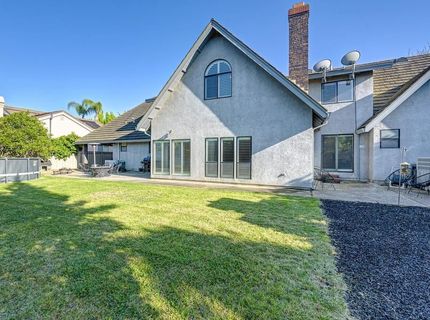 819 Lake Front Dr, Sacramento, CA 95831 Photo