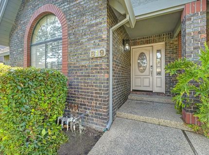 819 Lake Front Dr, Sacramento, CA 95831 Photo