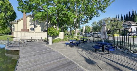 819 Lake Front Dr, Sacramento, CA 95831 Photo