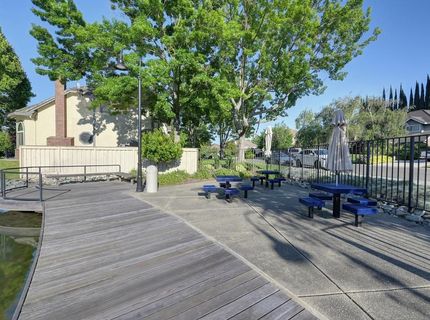 819 Lake Front Dr, Sacramento, CA 95831 Photo