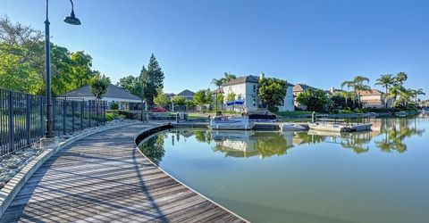 819 Lake Front Dr, Sacramento, CA 95831 Photo