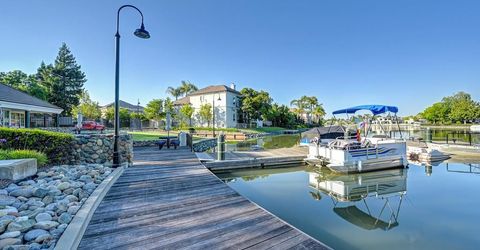 819 Lake Front Dr, Sacramento, CA 95831 Photo
