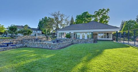 819 Lake Front Dr, Sacramento, CA 95831 Photo