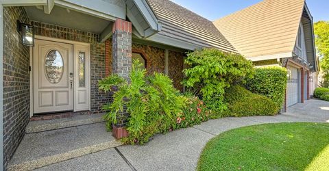 819 Lake Front Dr, Sacramento, CA 95831 Photo