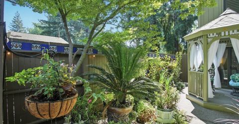202 Dunbarton Cir, Sacramento, CA 95825 Photo