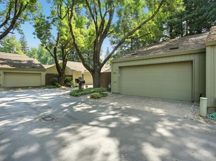 202 Dunbarton Cir, Sacramento, CA 95825 Photo