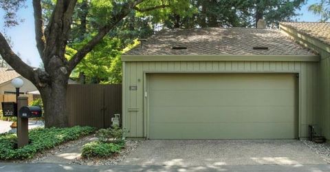 202 Dunbarton Cir, Sacramento, CA 95825 Photo