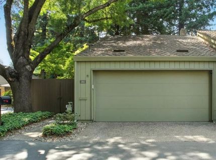 202 Dunbarton Cir, Sacramento, CA 95825 Photo