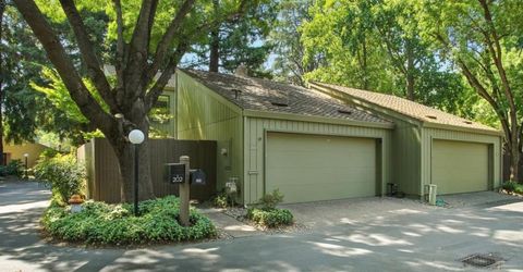 202 Dunbarton Cir, Sacramento, CA 95825 Photo