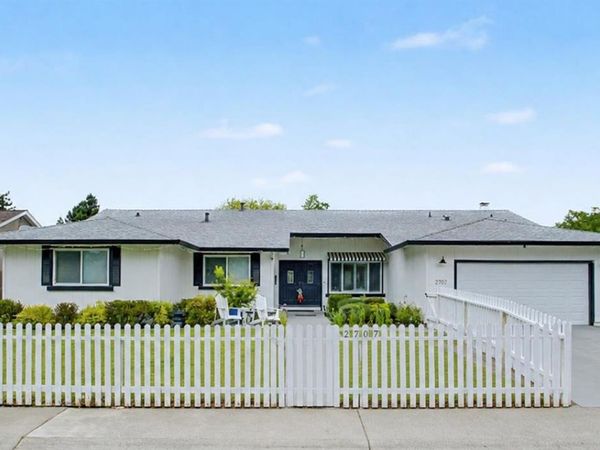 2707 Latham Dr, Sacramento, CA 95864