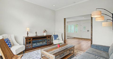 2707 Latham Dr, Sacramento, CA 95864 Photo