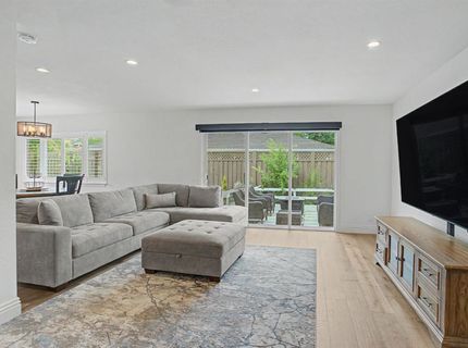 2707 Latham Dr, Sacramento, CA 95864 Photo