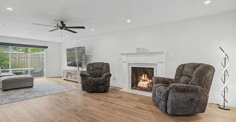 2707 Latham Dr, Sacramento, CA 95864 Photo