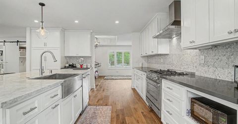 2707 Latham Dr, Sacramento, CA 95864 Photo
