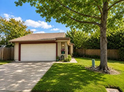 7128 Heather Tree Dr, Sacramento, CA 95842 Photo