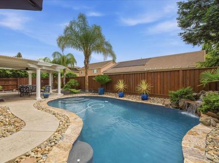 1641 Hummingbird Way, Roseville, CA 95747 Photo