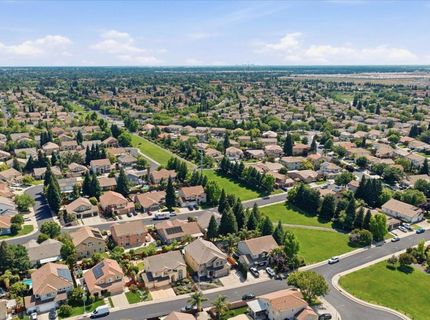 1641 Hummingbird Way, Roseville, CA 95747 Photo