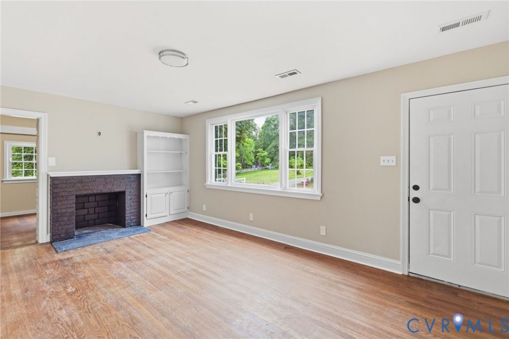7254 Public Lane Mechanicsville, VA 23111