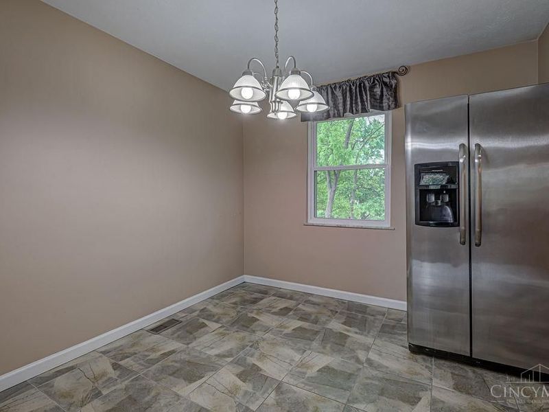 5714 Juliemarie Court, Green Township, OH 45239 Photo 13