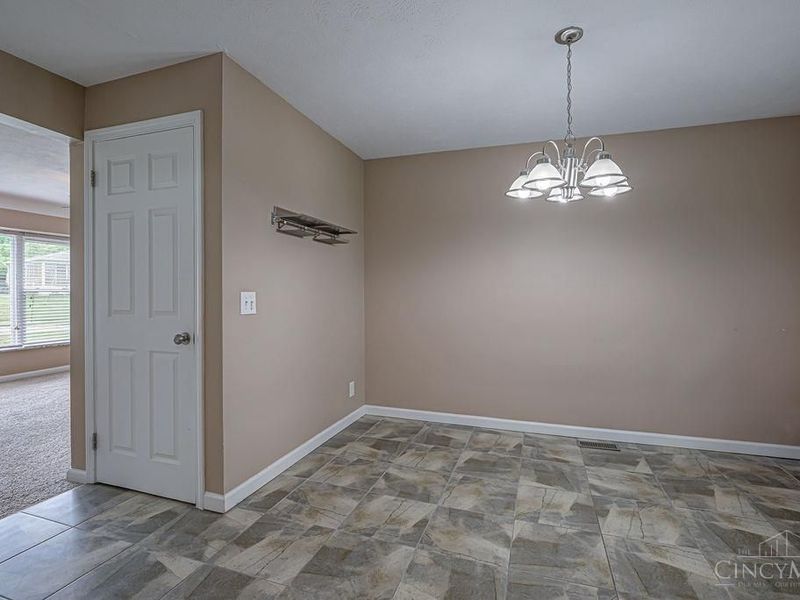 5714 Juliemarie Court, Green Township, OH 45239 Photo 14