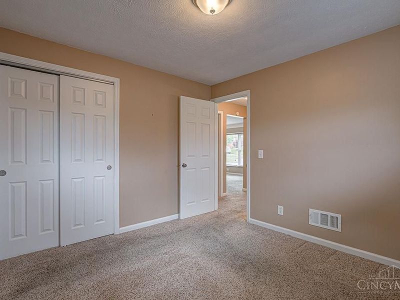 5714 Juliemarie Court, Green Township, OH 45239 Photo 19
