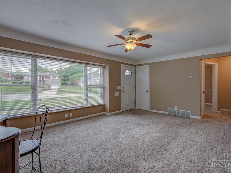 5714 Juliemarie Court, Green Township, OH 45239 Photo 5