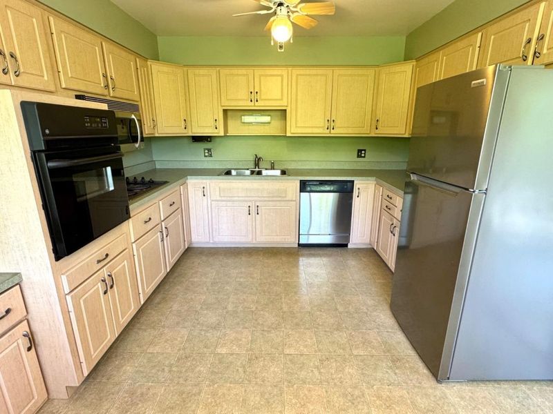 4163 Timberpoint Drive, Green Township, OH 45247 Photo 14