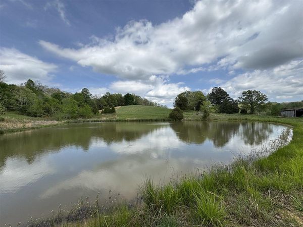 577 Bratcher Road , Morgantown, KY 42261