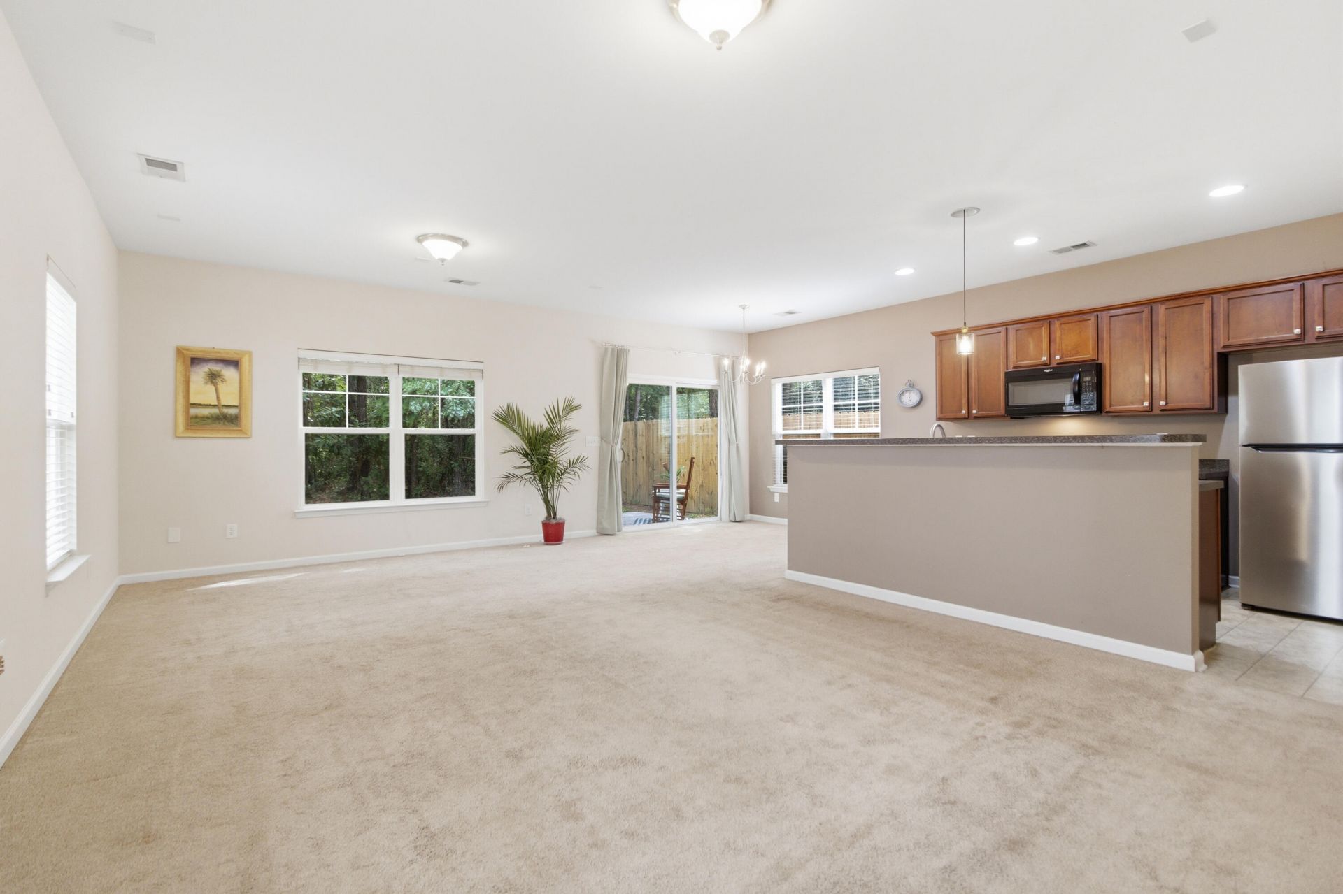 1754 Towne Street Photo 11