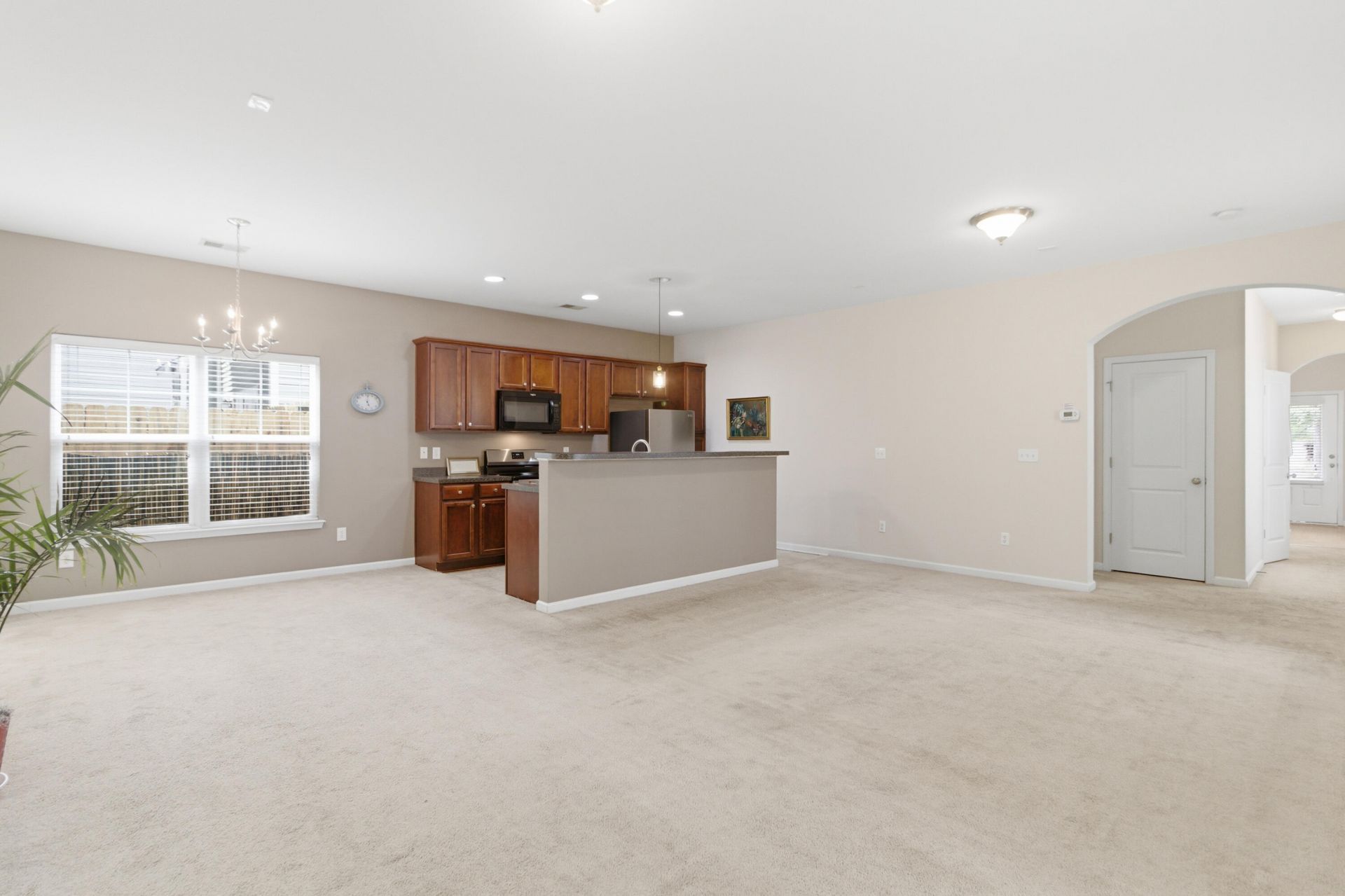 1754 Towne Street Photo 12