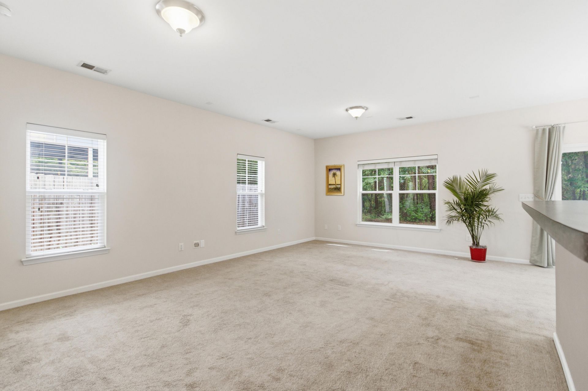 1754 Towne Street Photo 14