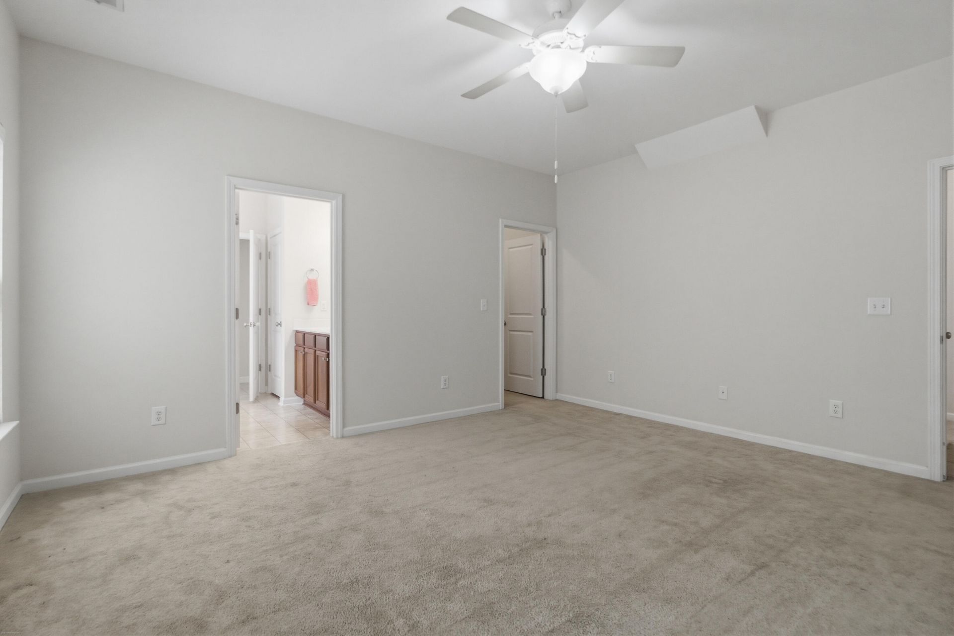 1754 Towne Street Photo 22