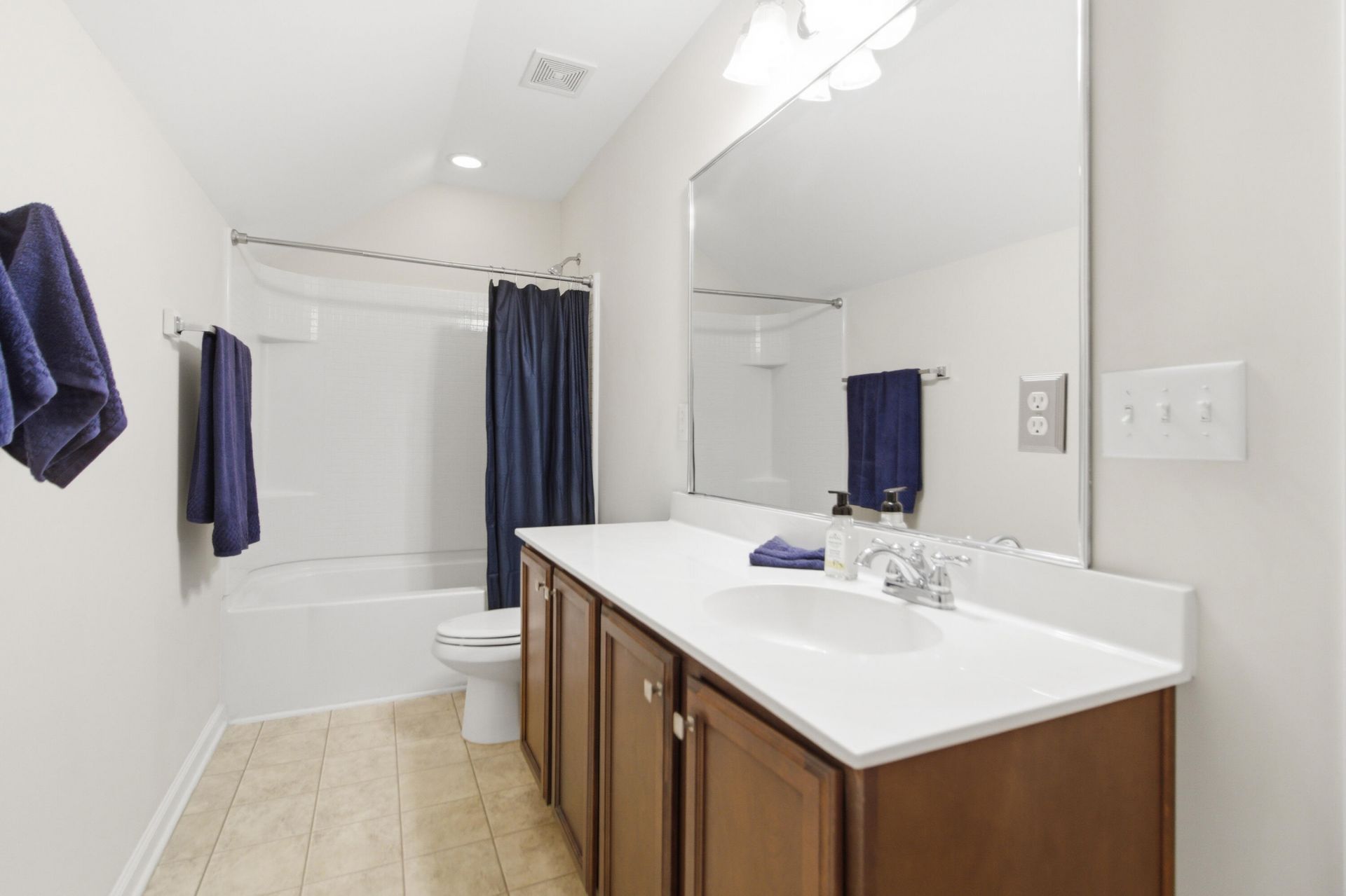 1754 Towne Street Photo 29