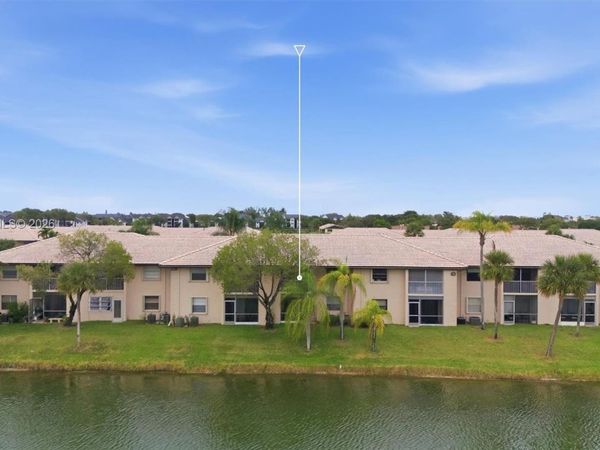 5501 Lakeside Dr , Unit 204, Margate, FL 33063